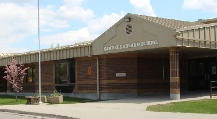 Investigation underway after Winnipeg police dog bites student at South St. Vital elementary school